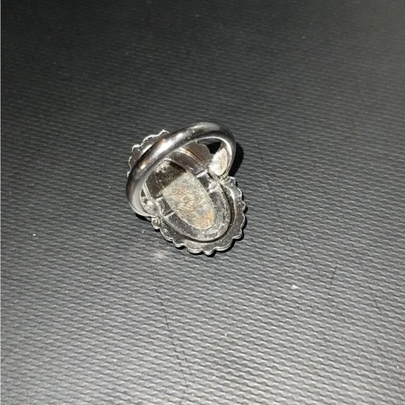 14 KT GE Vintage Floral Ring Sz. 4.75 Beautiful Detail Unique EUC Silver Tone - Picture 4 of 4